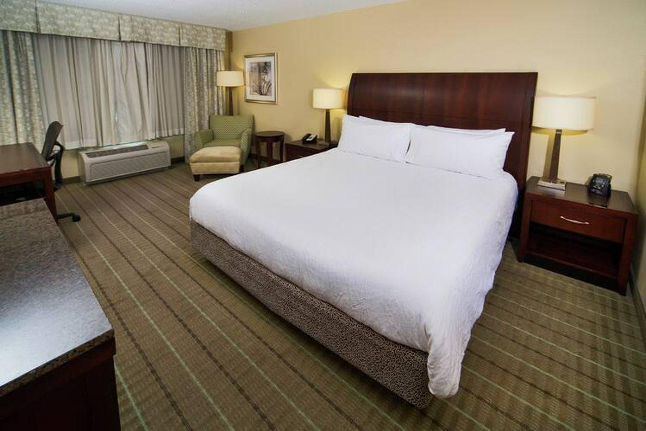 Hilton Garden Inn Valdosta Bagian luar foto